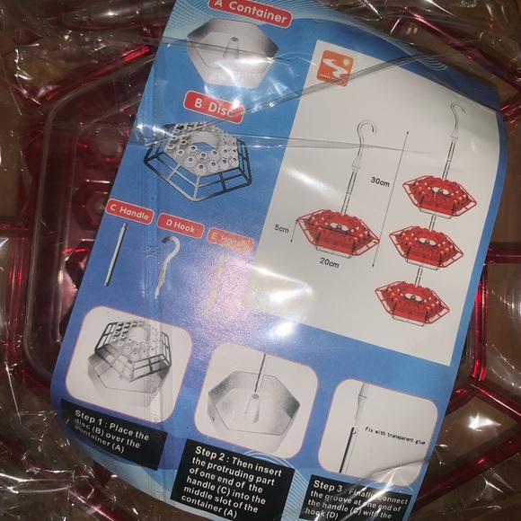 Hummingbird Feeder - Picture 6 of 8